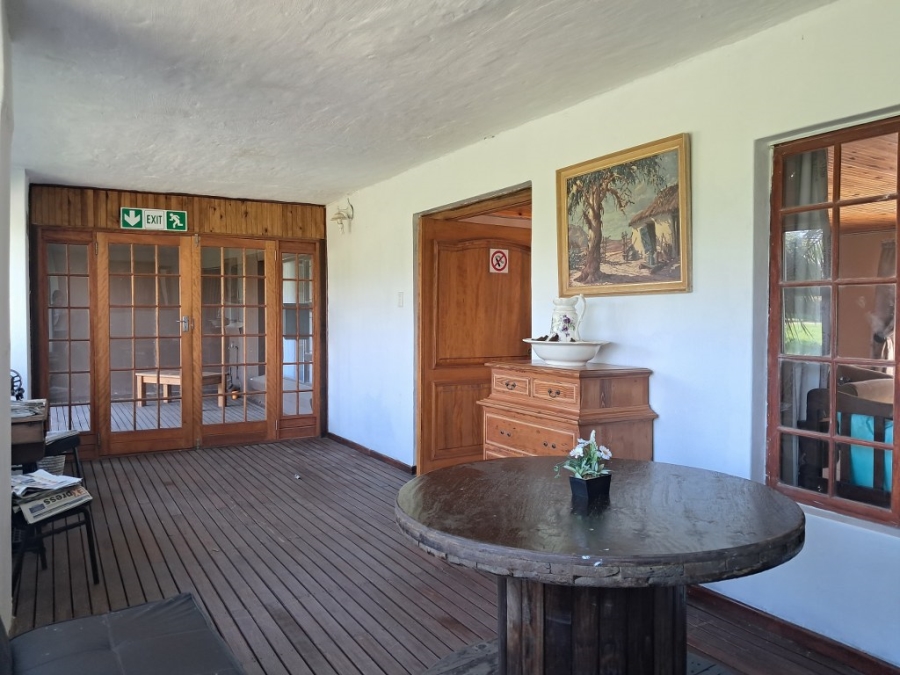 To Let 7 Bedroom Property for Rent in Humansdorp Eastern Cape